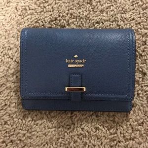 SOLD!!! NWT KATE SPADE Dina Bi-Fold Wallet